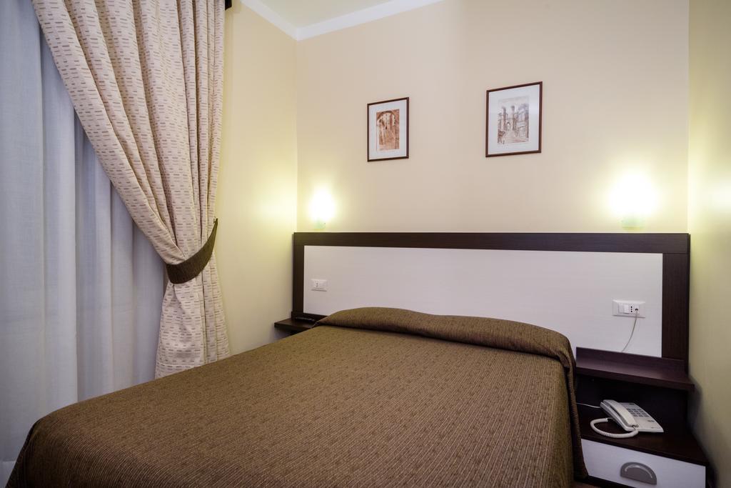 Hotel Boccascena Genua Buitenkant foto