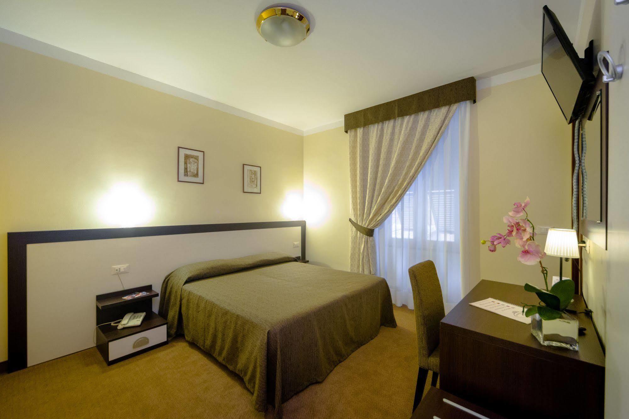 Hotel Boccascena Genua Buitenkant foto