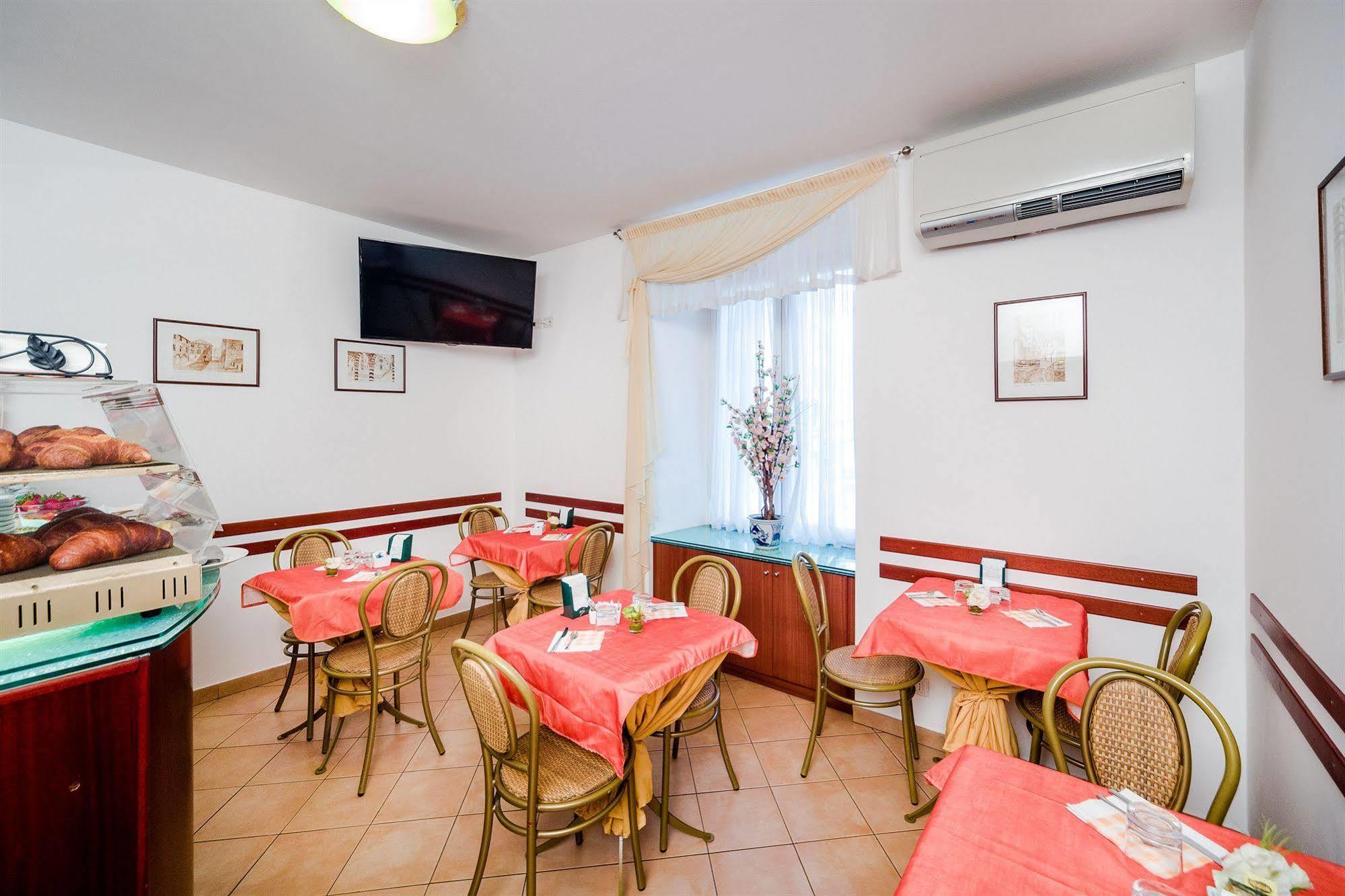 Hotel Boccascena Genua Buitenkant foto