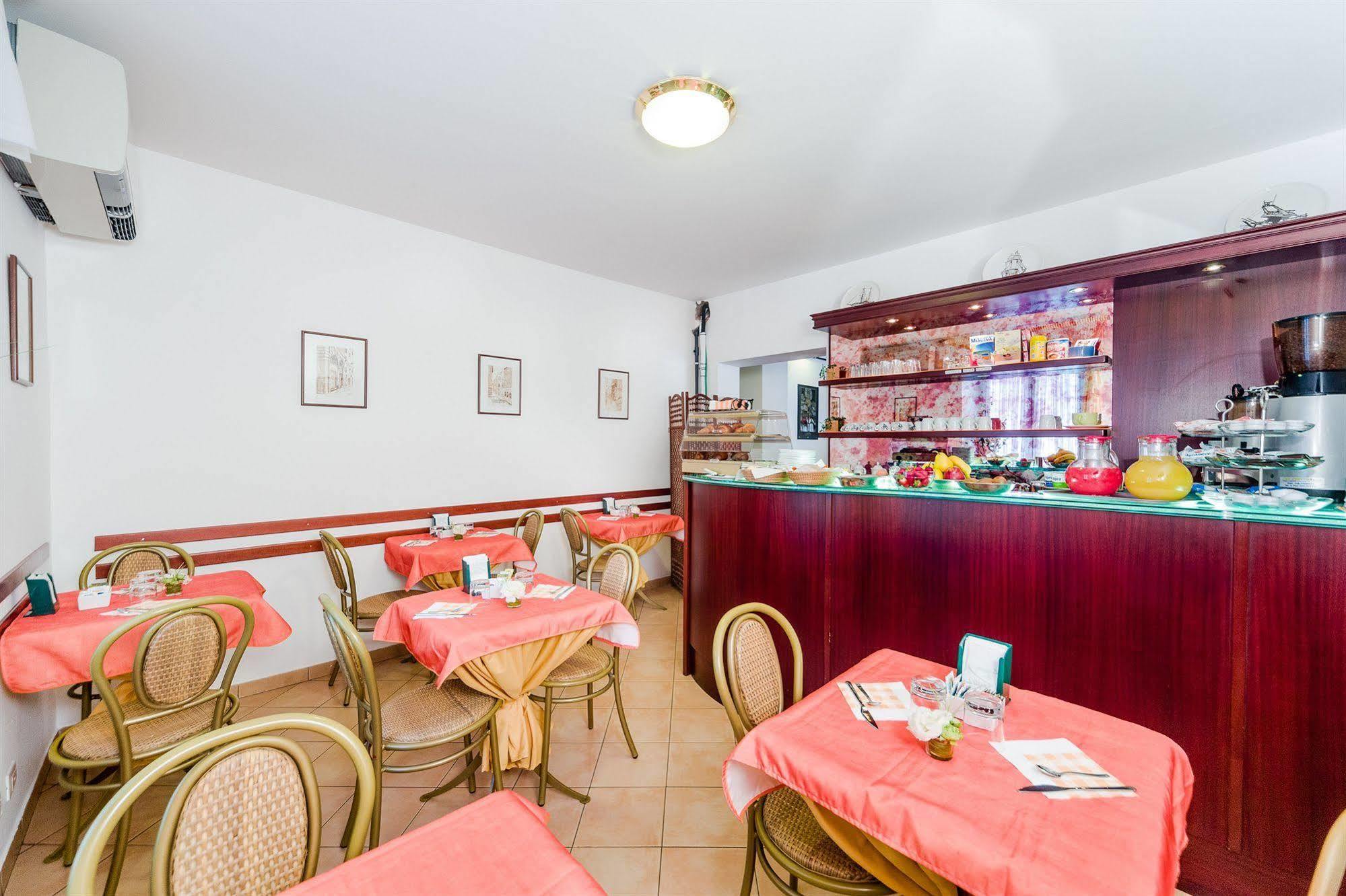 Hotel Boccascena Genua Buitenkant foto